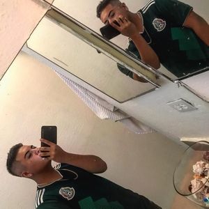 Meet your Posher, Jose